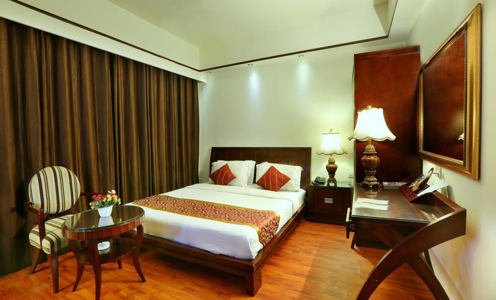 Hotel The Picasso Residency - Naraina Neu-Delhi Exterior foto