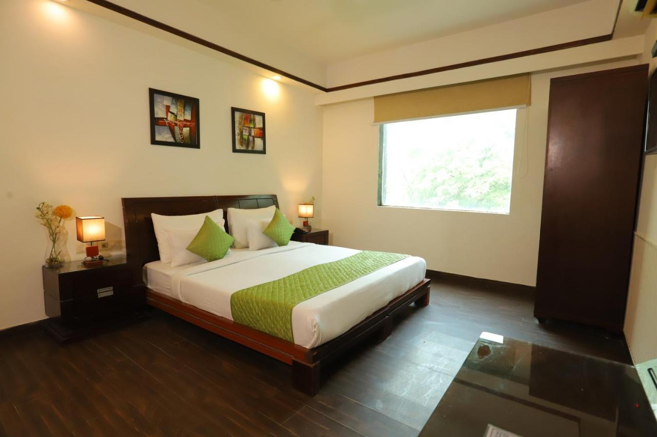 Hotel The Picasso Residency - Naraina Neu-Delhi Exterior foto
