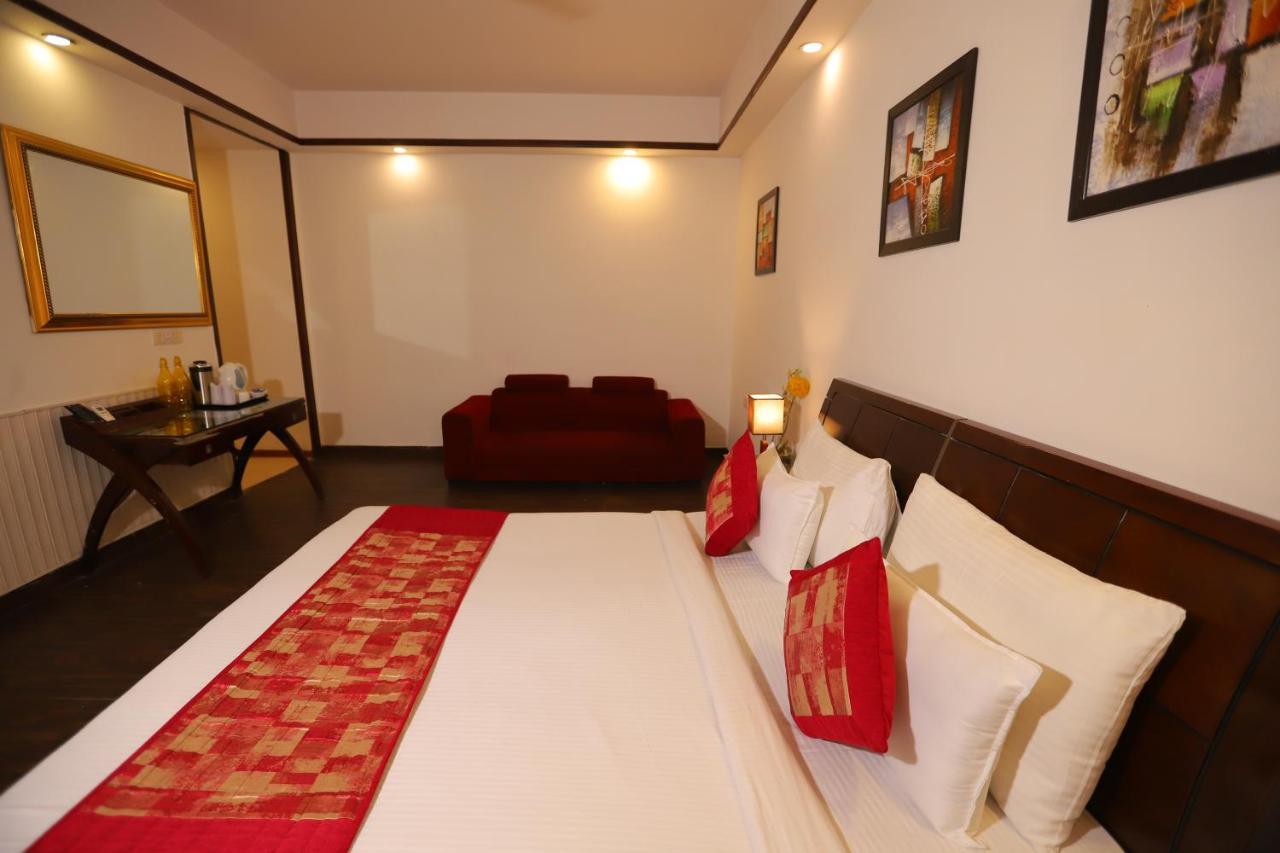 Hotel The Picasso Residency - Naraina Neu-Delhi Exterior foto