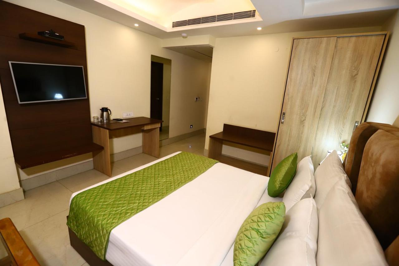 Hotel The Picasso Residency - Naraina Neu-Delhi Exterior foto