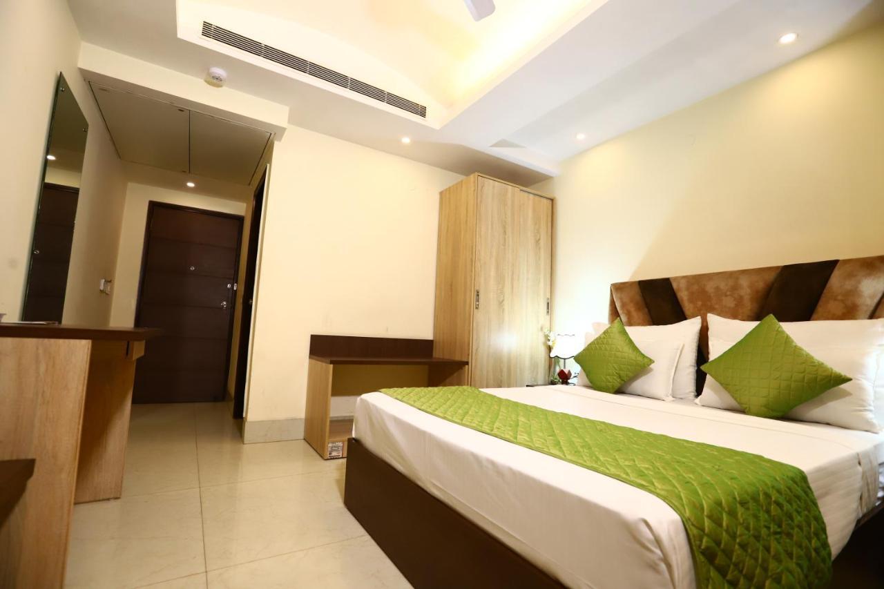 Hotel The Picasso Residency - Naraina Neu-Delhi Exterior foto
