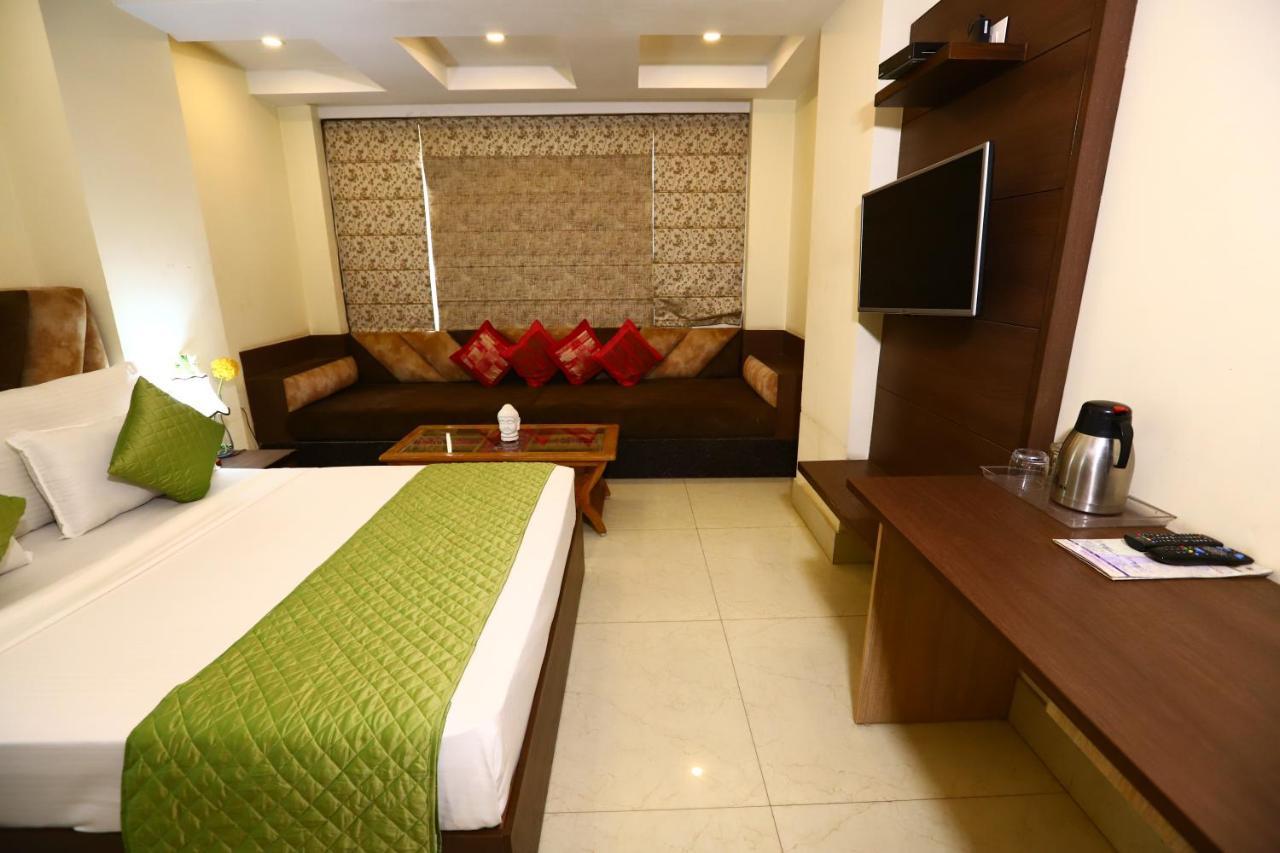 Hotel The Picasso Residency - Naraina Neu-Delhi Exterior foto