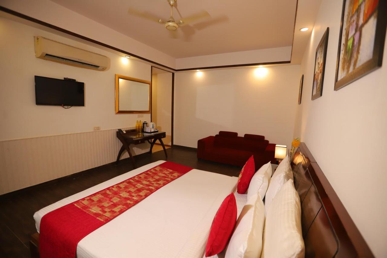 Hotel The Picasso Residency - Naraina Neu-Delhi Exterior foto