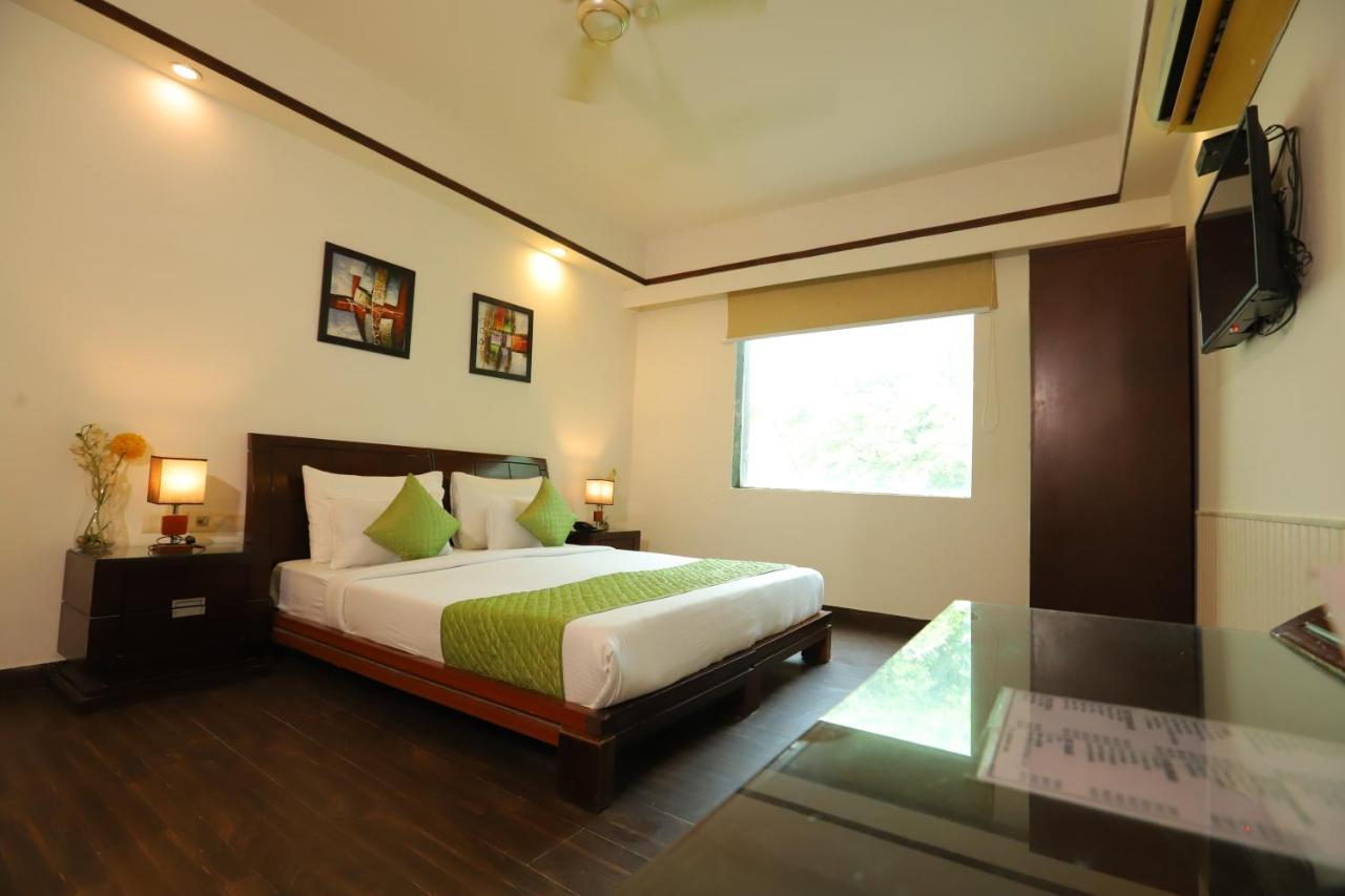Hotel The Picasso Residency - Naraina Neu-Delhi Exterior foto