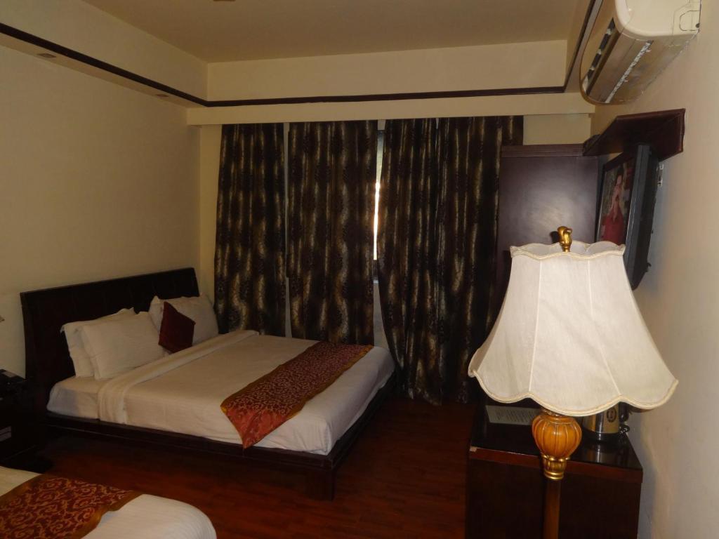 Hotel The Picasso Residency - Naraina Neu-Delhi Exterior foto